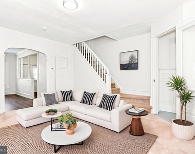 1013 Ithan Street S - Photo Thumbnail 9