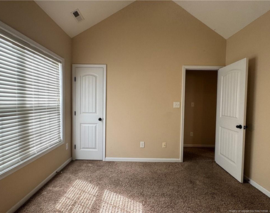 134 Whitetail Court - Photo Thumbnail 19
