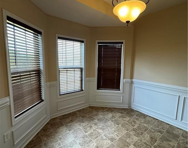 134 Whitetail Court - Photo Thumbnail 6