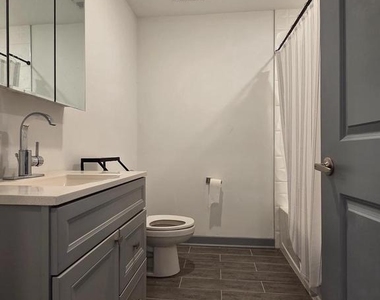 417 W Berks Street - Photo Thumbnail 14