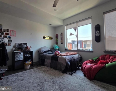 417 W Berks Street - Photo Thumbnail 18