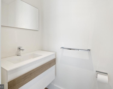 240 N 2nd Street - Photo Thumbnail 7
