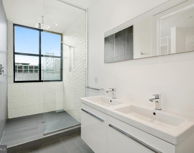 240 N 2nd Street - Photo Thumbnail 11