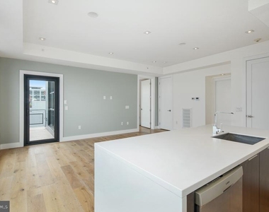 240 N 2nd Street - Photo Thumbnail 6