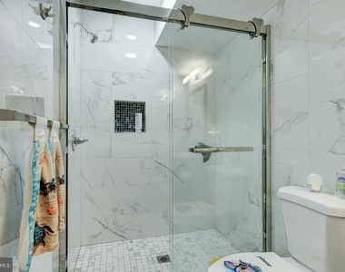2611 S Marshall Street - Photo Thumbnail 13