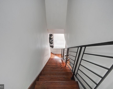2611 S Marshall Street - Photo Thumbnail 27