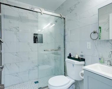 2611 S Marshall Street - Photo Thumbnail 23