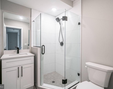 719 Dickinson Street - Photo Thumbnail 10