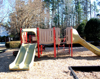 312 Providence Glen Drive - Photo Thumbnail 14
