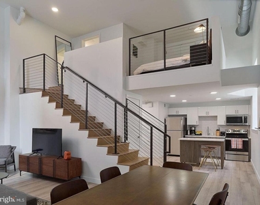 130 S Juniper Street - Photo Thumbnail 1