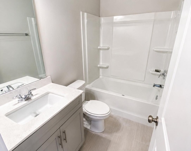 640 Gimari Drive - Photo Thumbnail 9