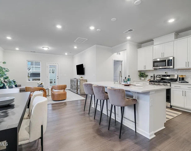 292 Beachcomber Drive - Photo Thumbnail 9