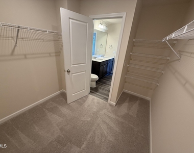 652 Dallas Rose Drive - Photo Thumbnail 14