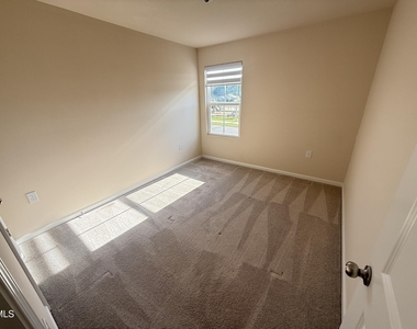 652 Dallas Rose Drive - Photo Thumbnail 20