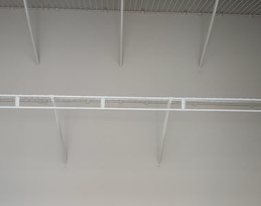 514 Walnut Woods Drive - Photo Thumbnail 10