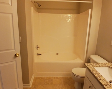 514 Walnut Woods Drive - Photo Thumbnail 22