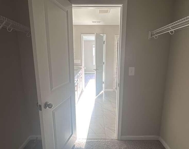 618 Firebrick Drive - Photo Thumbnail 20