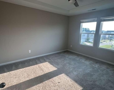 618 Firebrick Drive - Photo Thumbnail 15