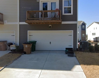 618 Firebrick Drive - Photo Thumbnail 3