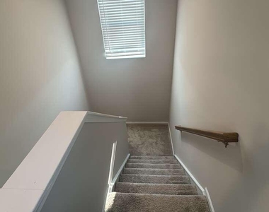 618 Firebrick Drive - Photo Thumbnail 22