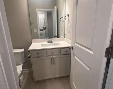 618 Firebrick Drive - Photo Thumbnail 9