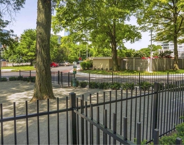 2200 Benjamin Franklin Parkway - Photo Thumbnail 15