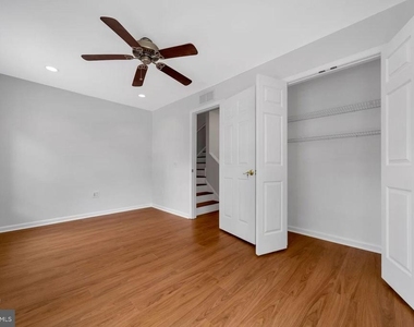 1318 Bainbridge Street - Photo Thumbnail 12