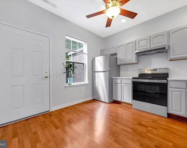 1318 Bainbridge Street - Photo Thumbnail 5