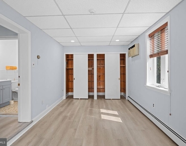 906 Rhawn Street - Photo Thumbnail 11