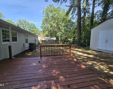1410 Suterland Road - Photo Thumbnail 22