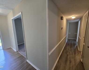 1410 Suterland Road - Photo Thumbnail 4
