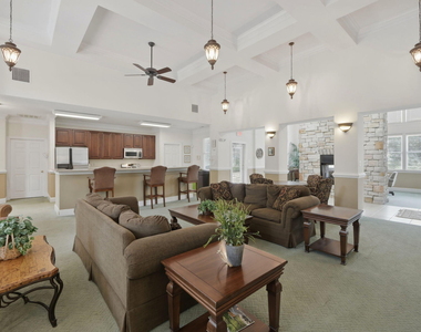 305 Presque Isle Lane - Photo Thumbnail 28