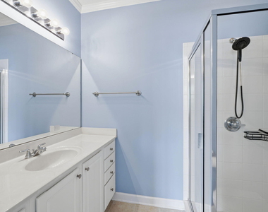 305 Presque Isle Lane - Photo Thumbnail 19