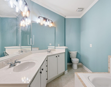 305 Presque Isle Lane - Photo Thumbnail 25