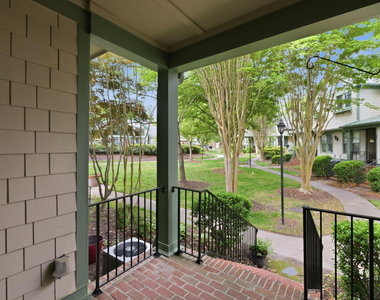 305 Presque Isle Lane - Photo Thumbnail 2