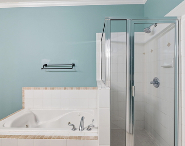 305 Presque Isle Lane - Photo Thumbnail 26