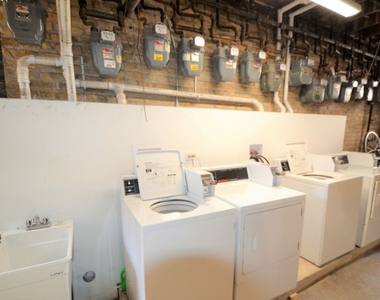 4824-30 W Addison St - Photo Thumbnail 7