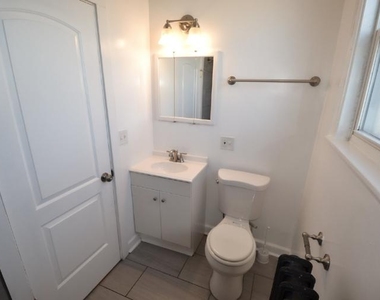4824-30 W Addison St - Photo Thumbnail 5