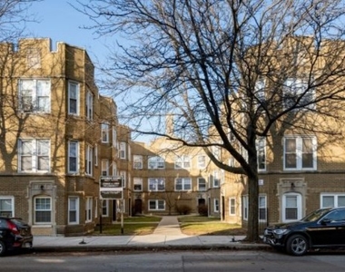 4824-30 W Addison St - Photo Thumbnail 1
