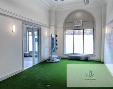 540 W Briar Pl - Photo Thumbnail 11