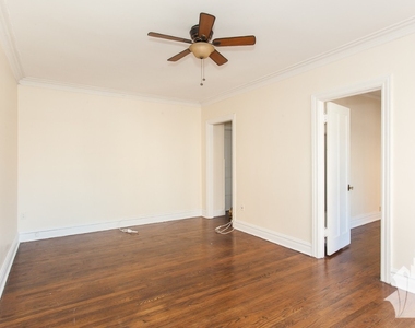 540 W Briar Pl - Photo Thumbnail 3