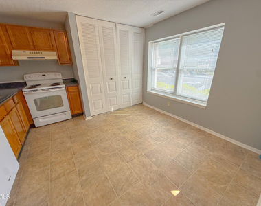 7718 Kelley Court - Photo Thumbnail 2