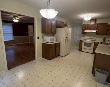 5019 Simmons Branch Trail - Photo Thumbnail 6