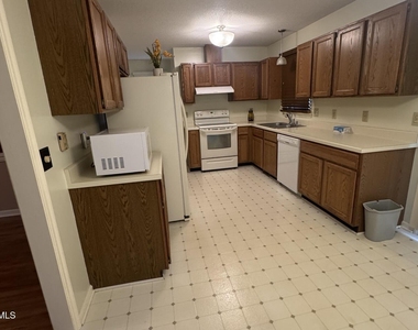 5019 Simmons Branch Trail - Photo Thumbnail 7