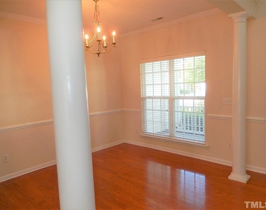 10651 Edmundson Avenue - Photo Thumbnail 4
