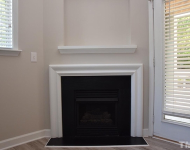 1031 Nicholwood Drive - Photo Thumbnail 4