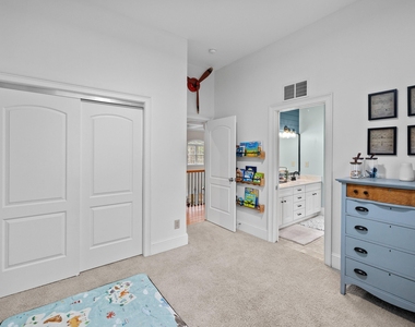 11 Grey Oak - Photo Thumbnail 34