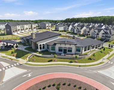 728 Hardin Hill Lane - Photo Thumbnail 3