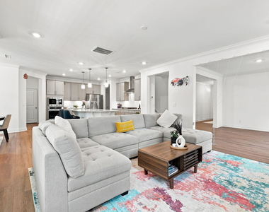 728 Hardin Hill Lane - Photo Thumbnail 14
