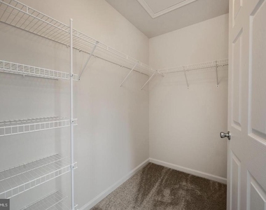 412 Ridgewood Drive - Photo Thumbnail 23